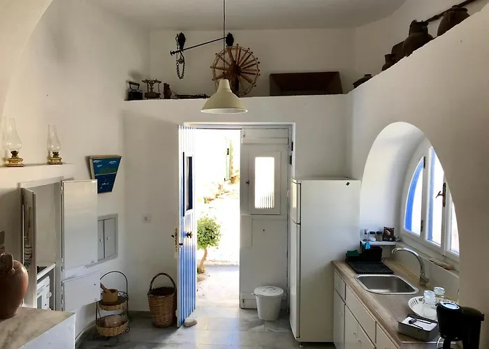 Prázdninový dům Spacious Paros, Lefkes House With Awesome View